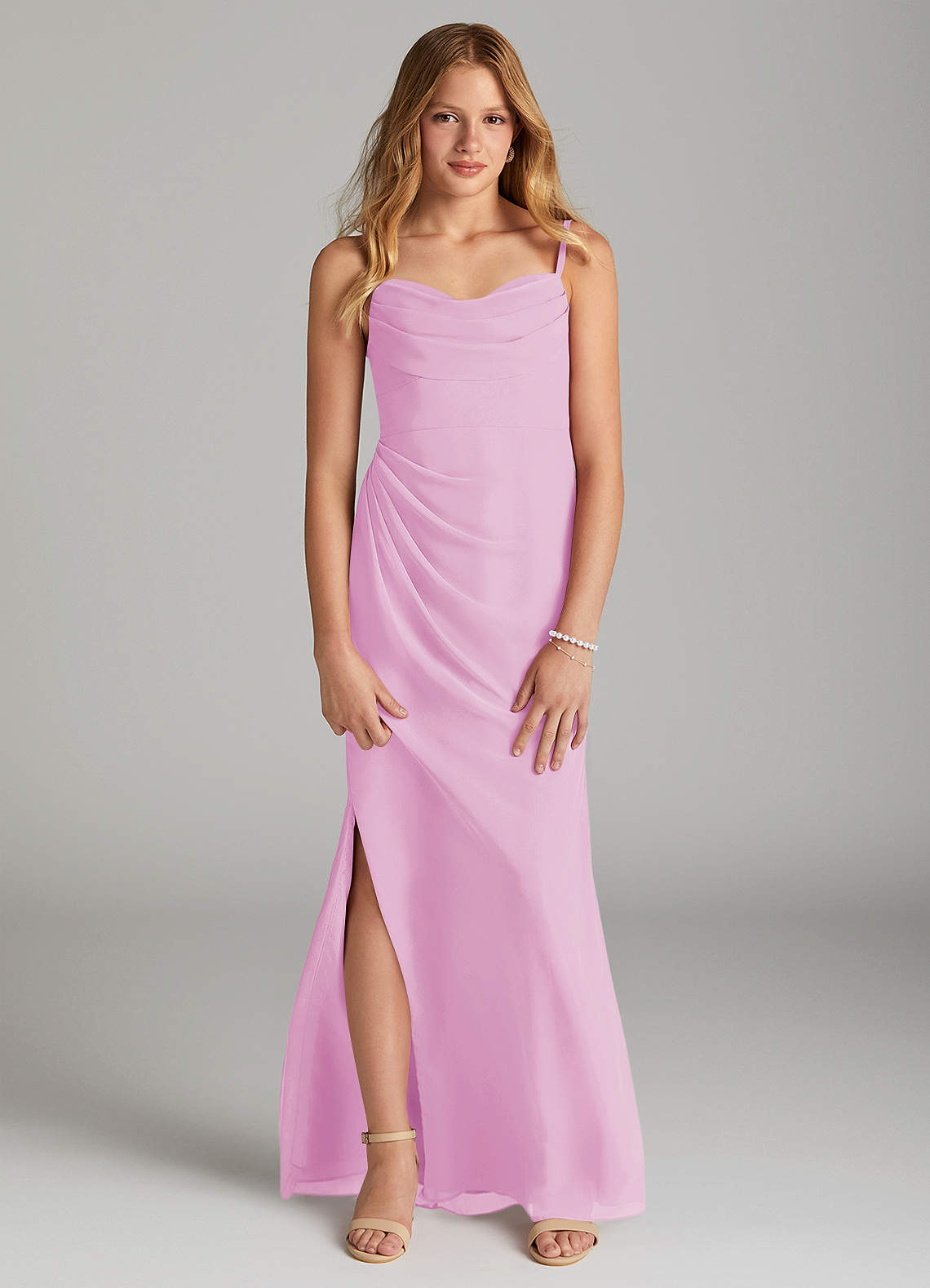 Azazie Mai Junior Vestido de Rosa Caramelo de Gasa de Recto con Plisado image1