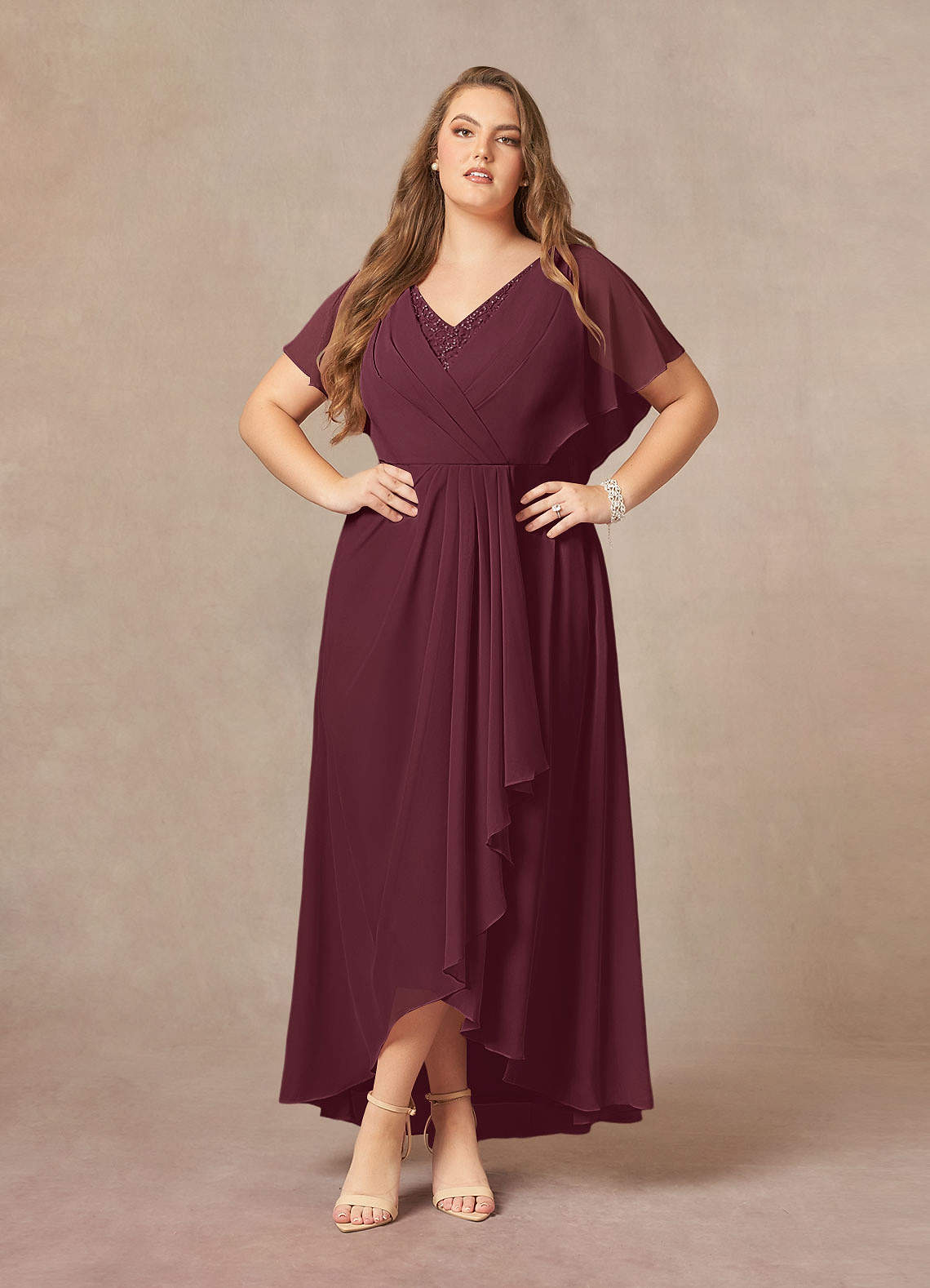 Azazie Eliza Kleider für die Brautmutter A-Linie V-Hals Gefaltet Chiffon Kleid Cabernetrot image1