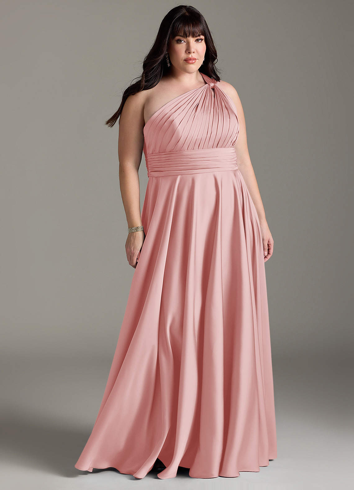 Azazie Charlize Robes de demoiselle d'honneur Robe Trapèze en Satin extensible Une épaule Rose Poudré image8