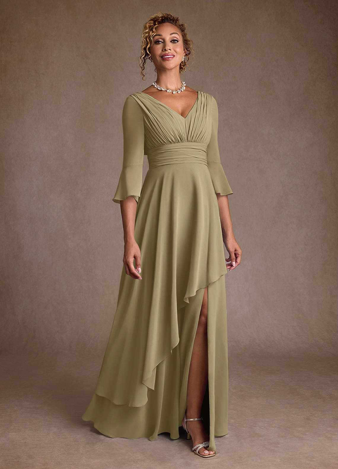 Azazie Eire vestidos de madre de la novia Vestido de Musgo Verde de Gasa de Corte en A con Plisado image1