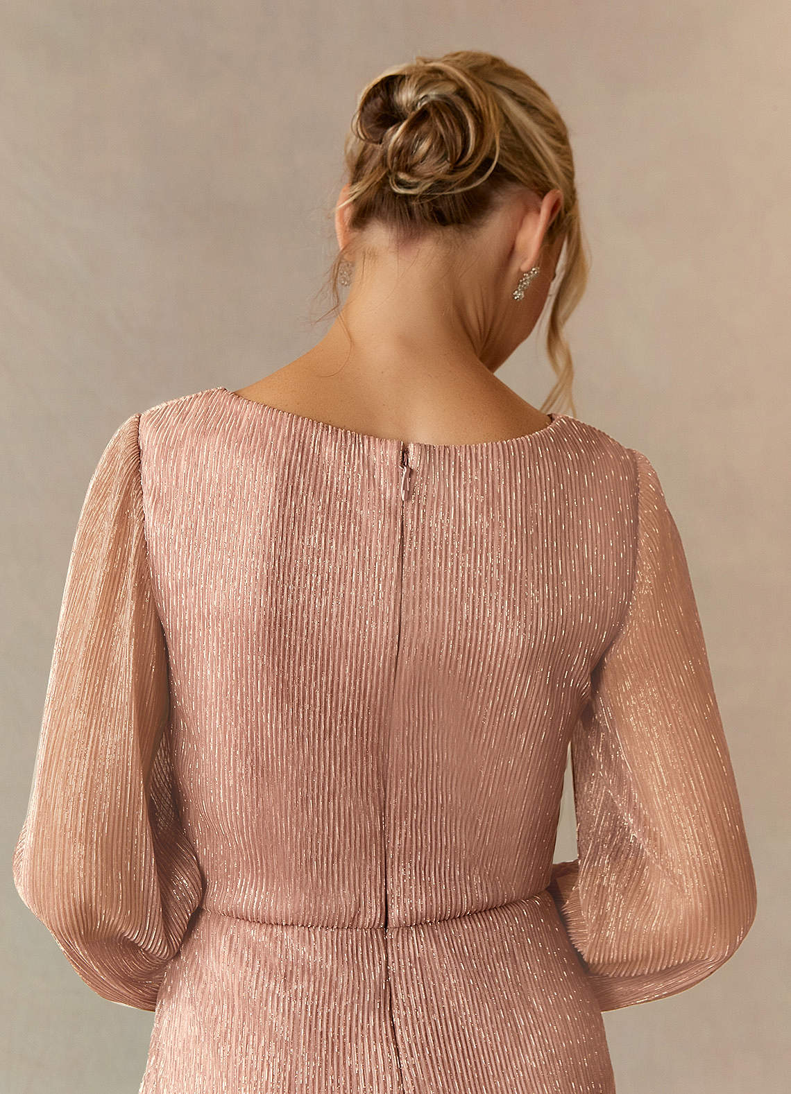 Upstudio Winslow Rose Gold A-Line V-Neck Pleated Metallic Upstudio Winslow Rose Gold A-Line V-Neck Pleated Metallic
