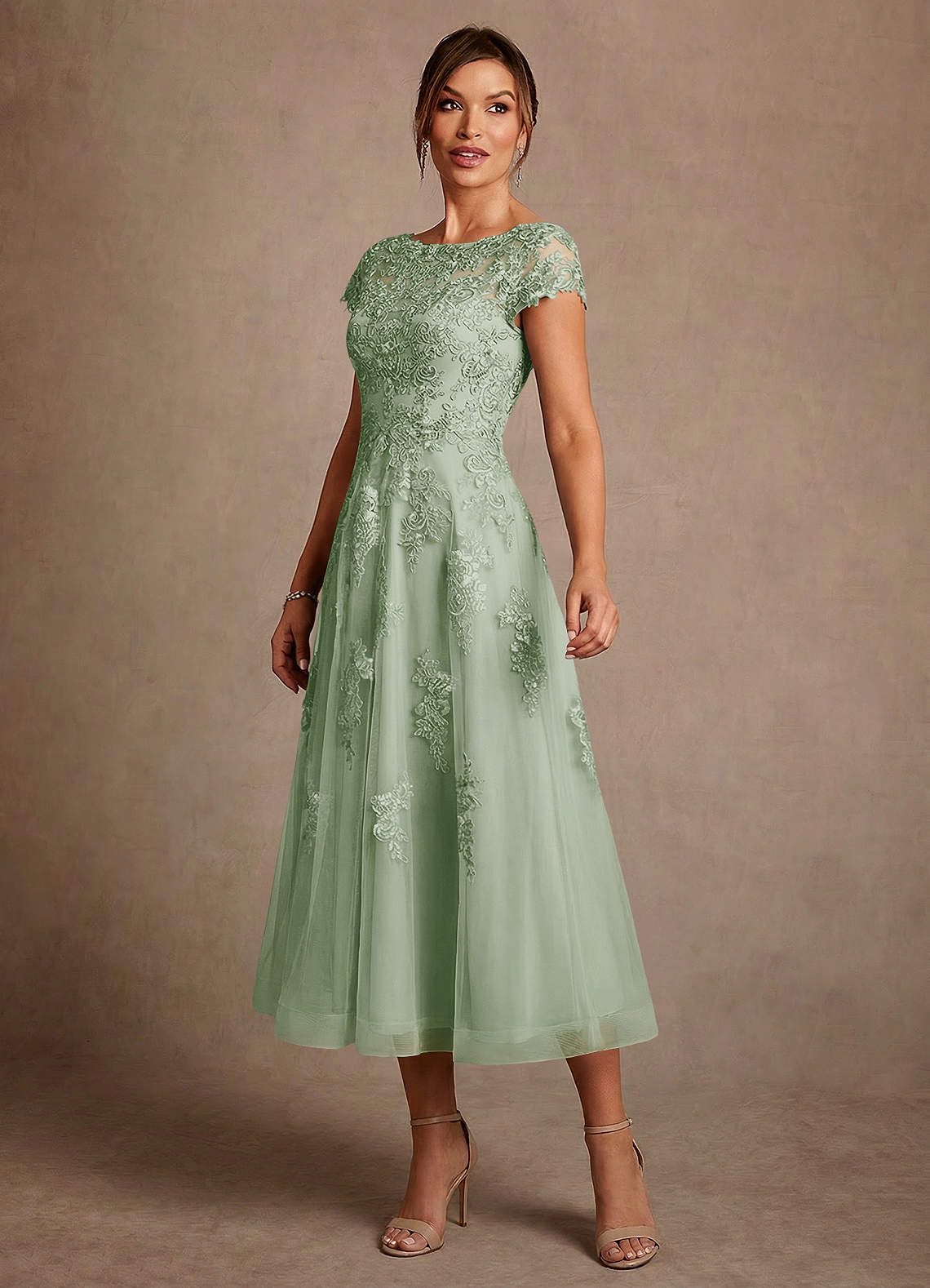 Azazie Jolanda Vestidos para mãe da noiva Vestido Dusty Sage de Renda de Linha A image3