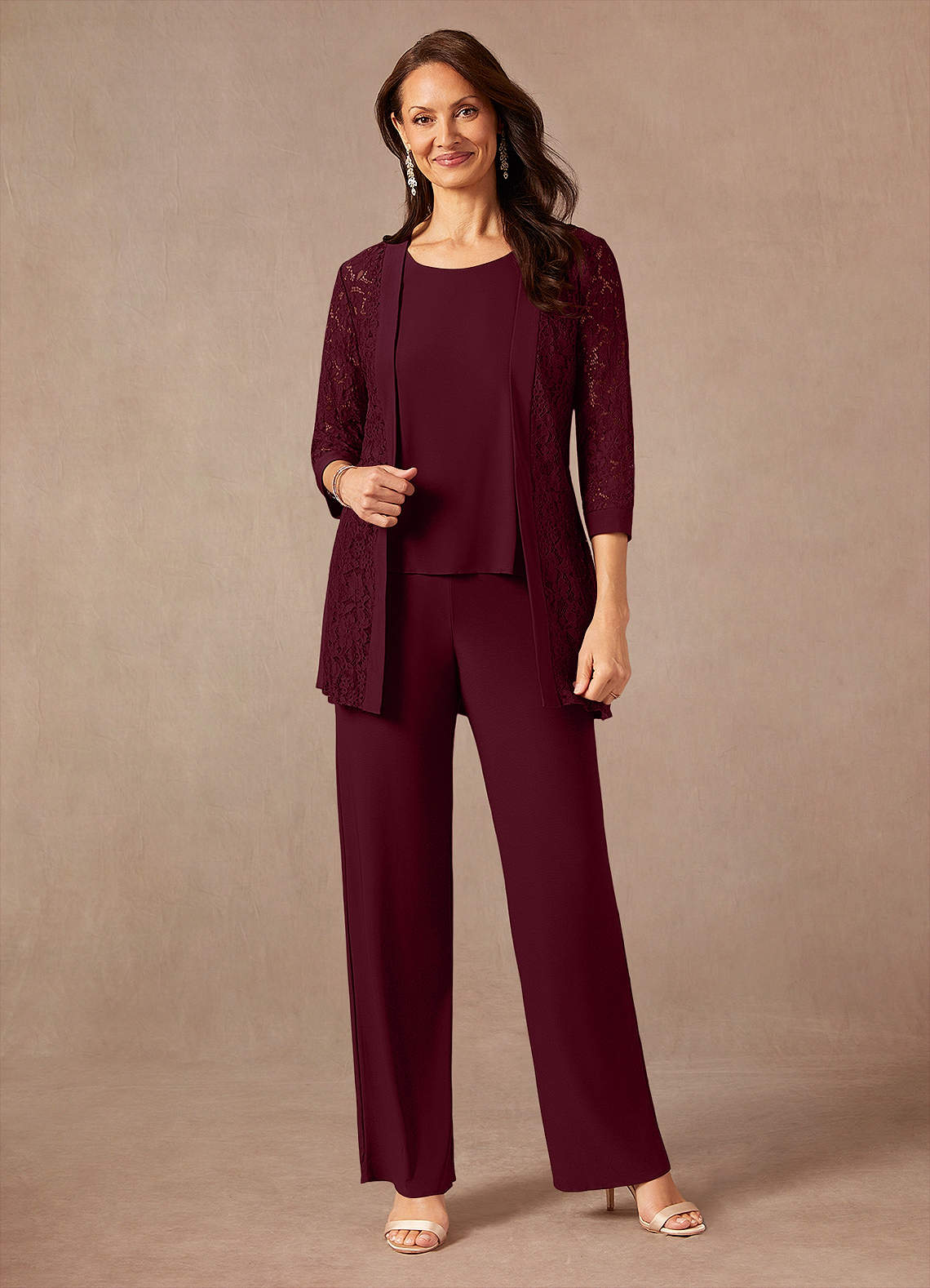 Azazie Mamrie Abiti per la Madre della Sposa Abito Tuta Pantaloni in Pizzo Cabernet image1