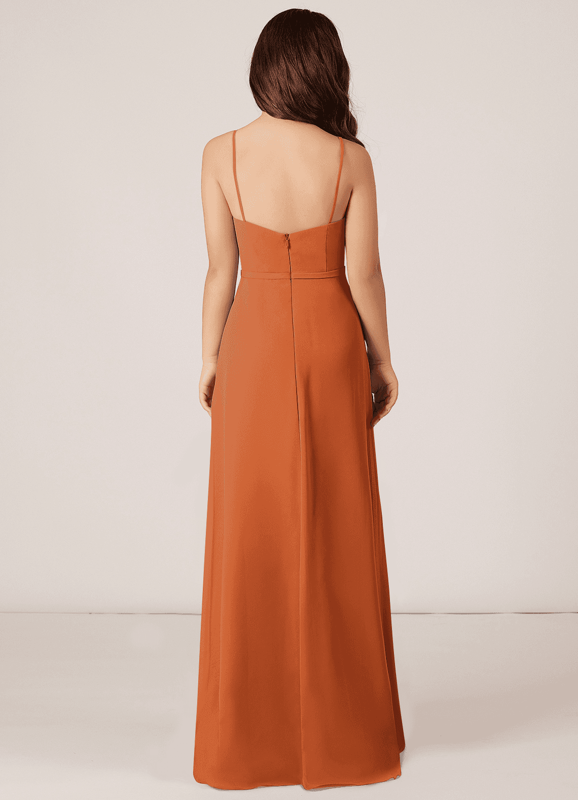 Azazie Kaylee Junior Vestido Canela de Chiffon de Linha A com com cinto image1