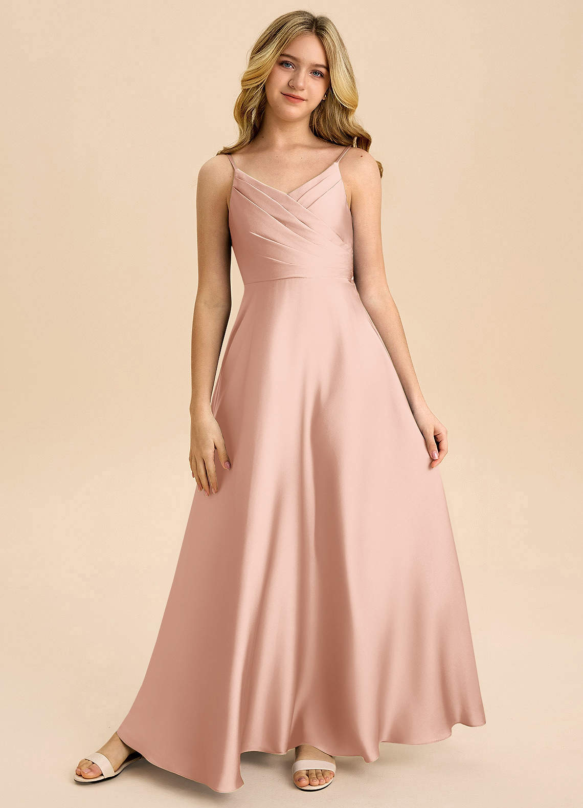 Azazie Bug Junior Robe Trapèze en Satin extensible Plissée Or Rose image4