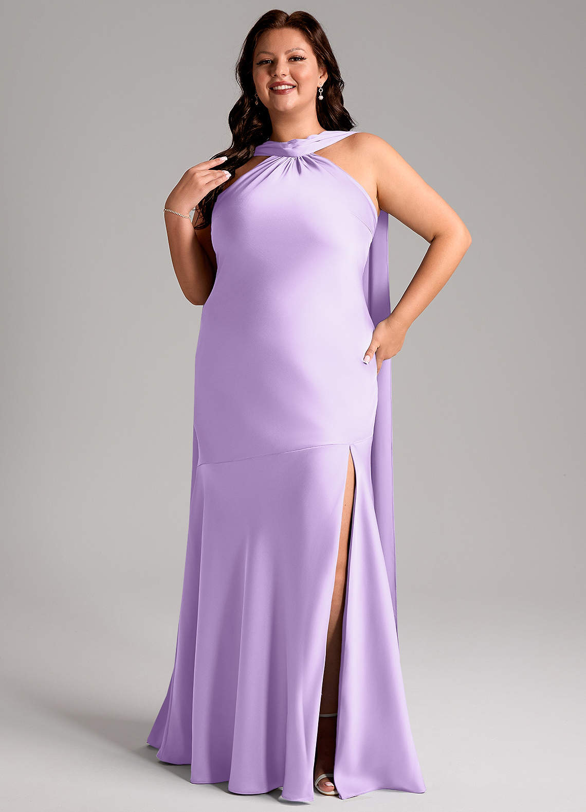 Azazie Kinsley Vestidos de madrinha de casamento Vestido Lilás de Cetim elástico de sereia com Fenda Lateral image9