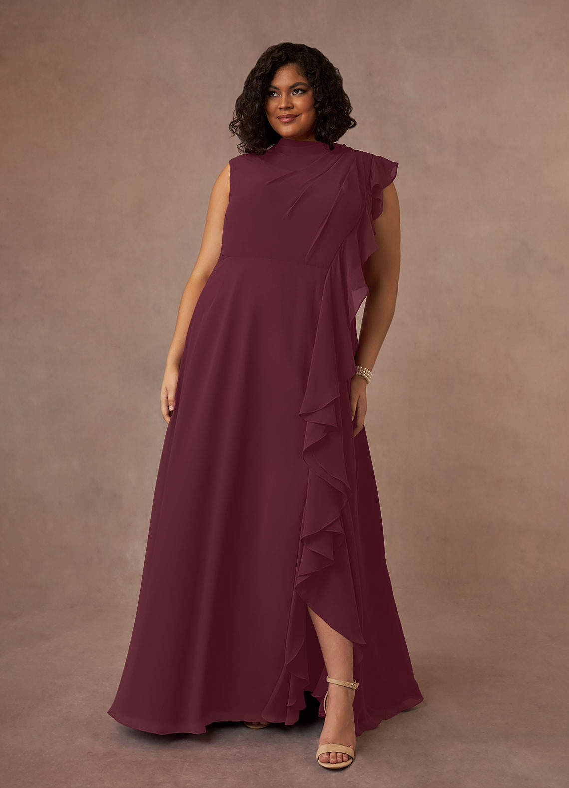 Azazie Narine Mère de la mariée Robes Robe Trapèze en Mousseline de soie Encolure haute plissée Cabernet image1