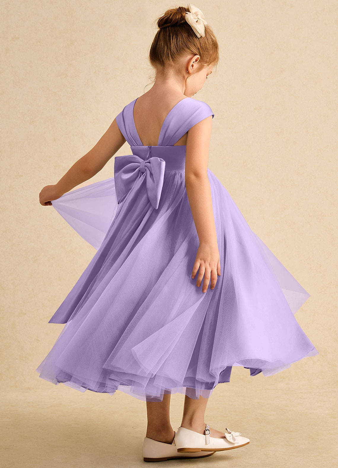 Azazie Chickadee Robe Demoiselle D'honneur Fillette Robe Princesse en Mat Satiné Encolure en Forme de Cœur Lilas image1