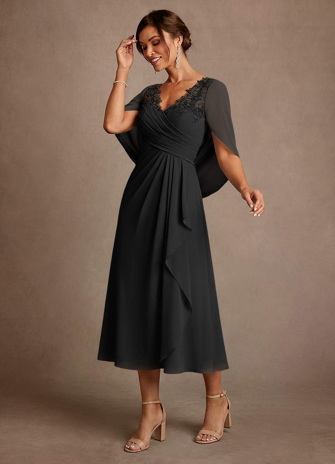 Azazie Forums Vestidos para mãe da noiva Vestido Preto de Renda de Linha A image2