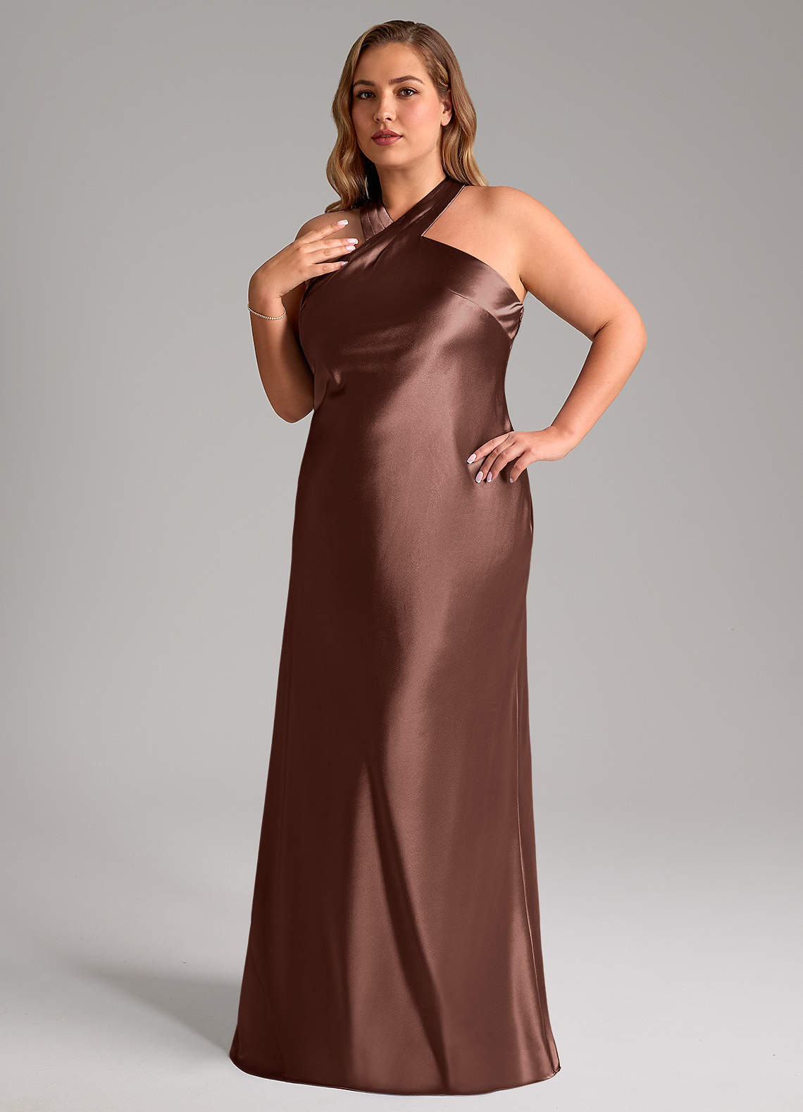 Azazie Doretta Brautjungfernkleider Meerjungfrau-Linie Schleifen Metallischer Satin Kleid Espresso image1