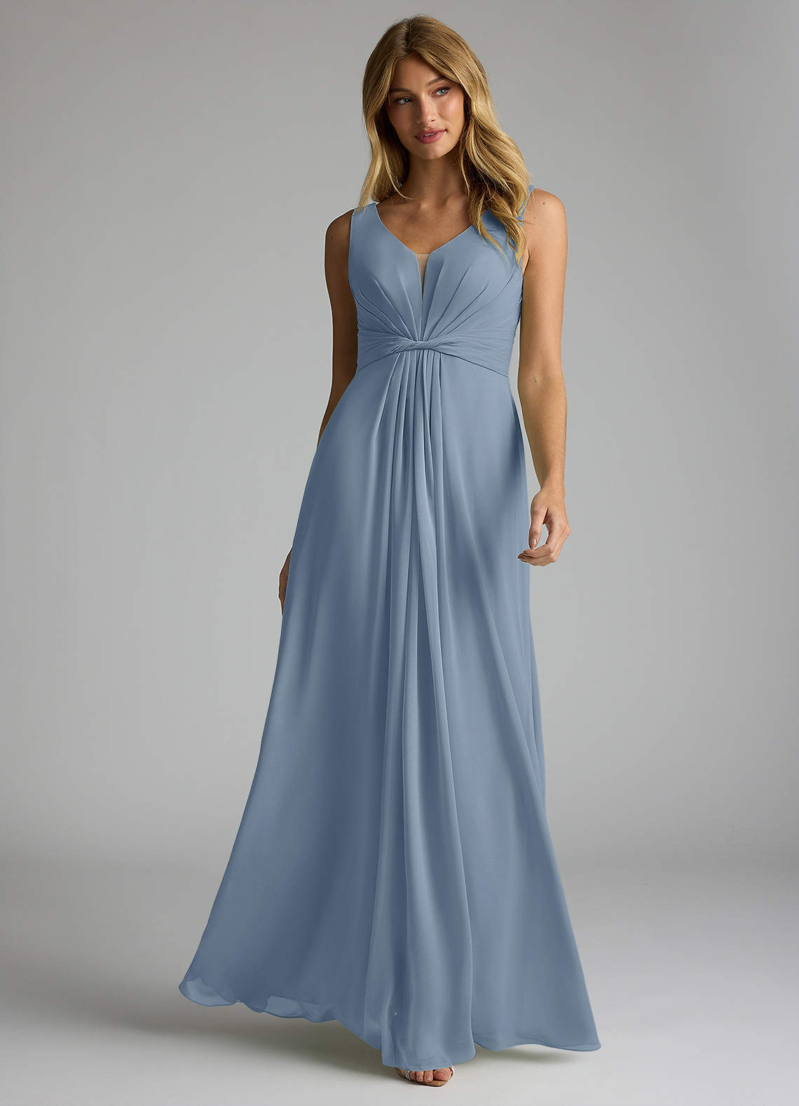 Azazie Gina Vestidos de damas de honor Vestido de Azul Polvoriento de Gasa de Corte en A con Cuello en V Plisado image1