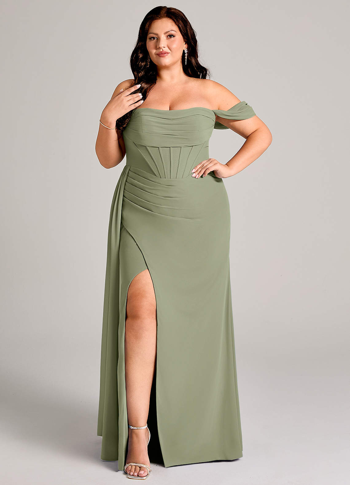 Azazie Amyra Abiti da Damigella Abito Convertibile Tubino in Chiffon Spalle Scoperte Pistacchio image1