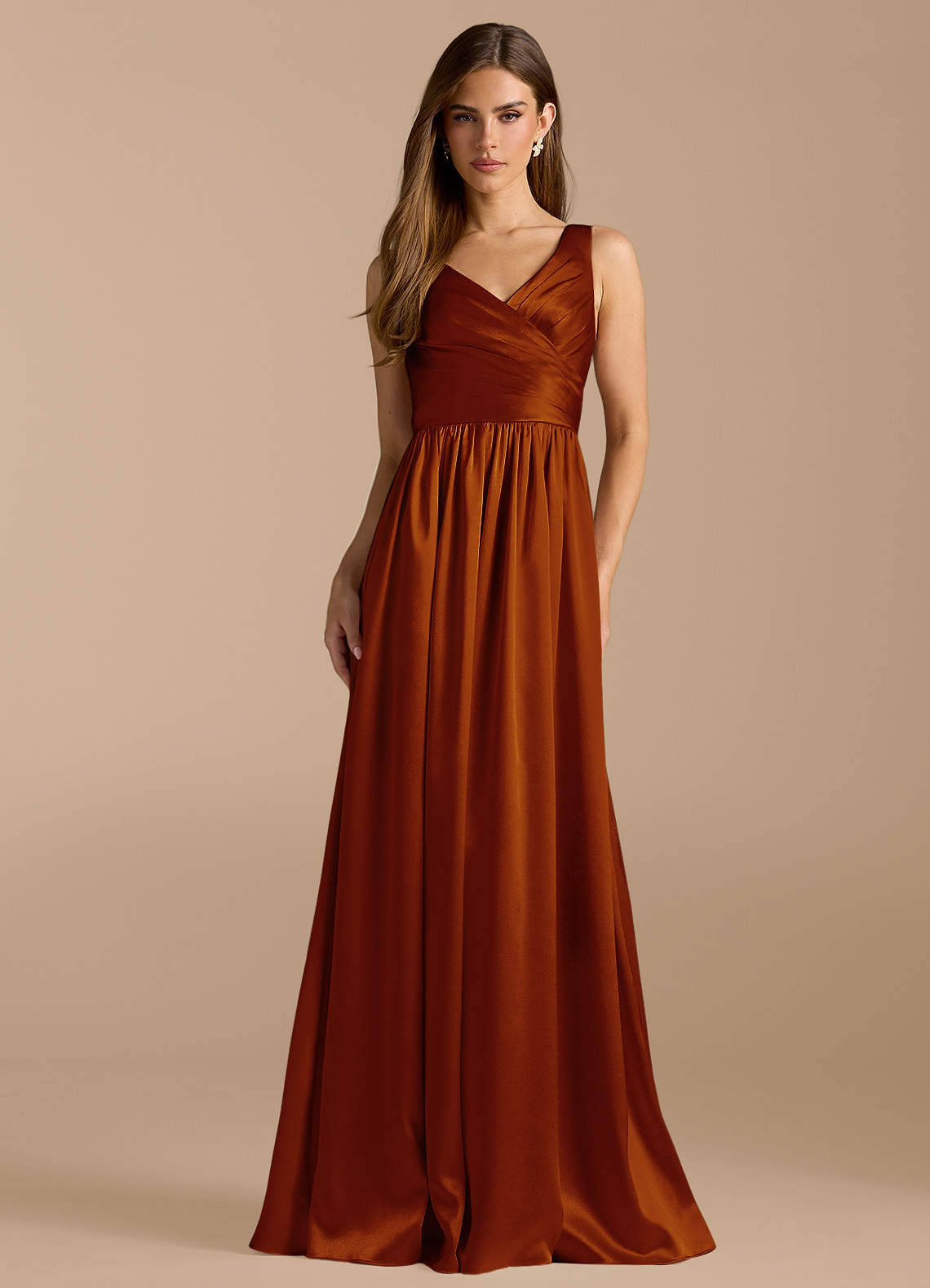 Azazie Keyla Probar vestidos en casa Vestido de Castaño de Satén Metálico de Corte en A con Plisado image1