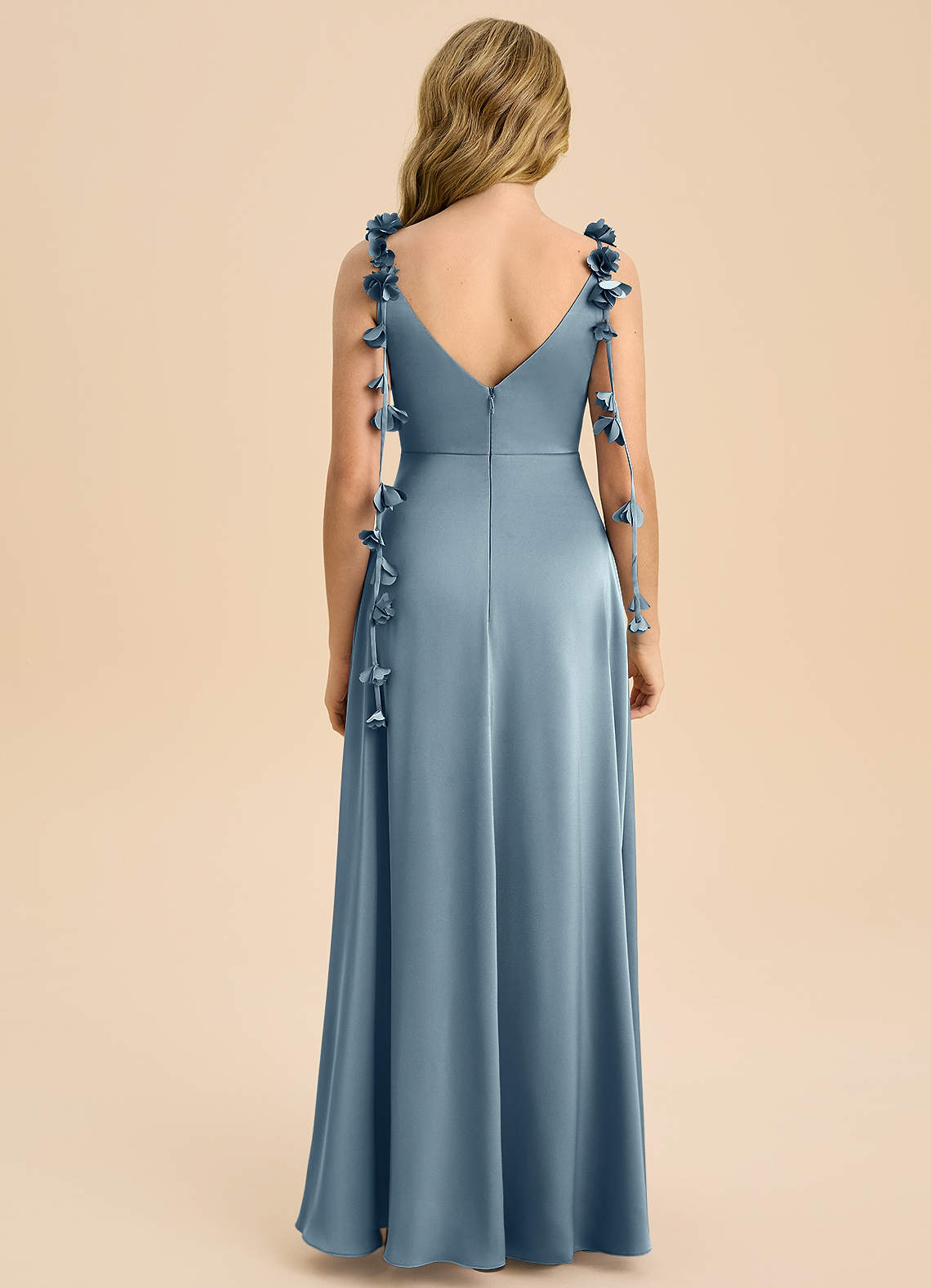 Azazie Gumdrop Junior Robe Empire en Satin extensible Plissée Bleu Poussiéreux image6