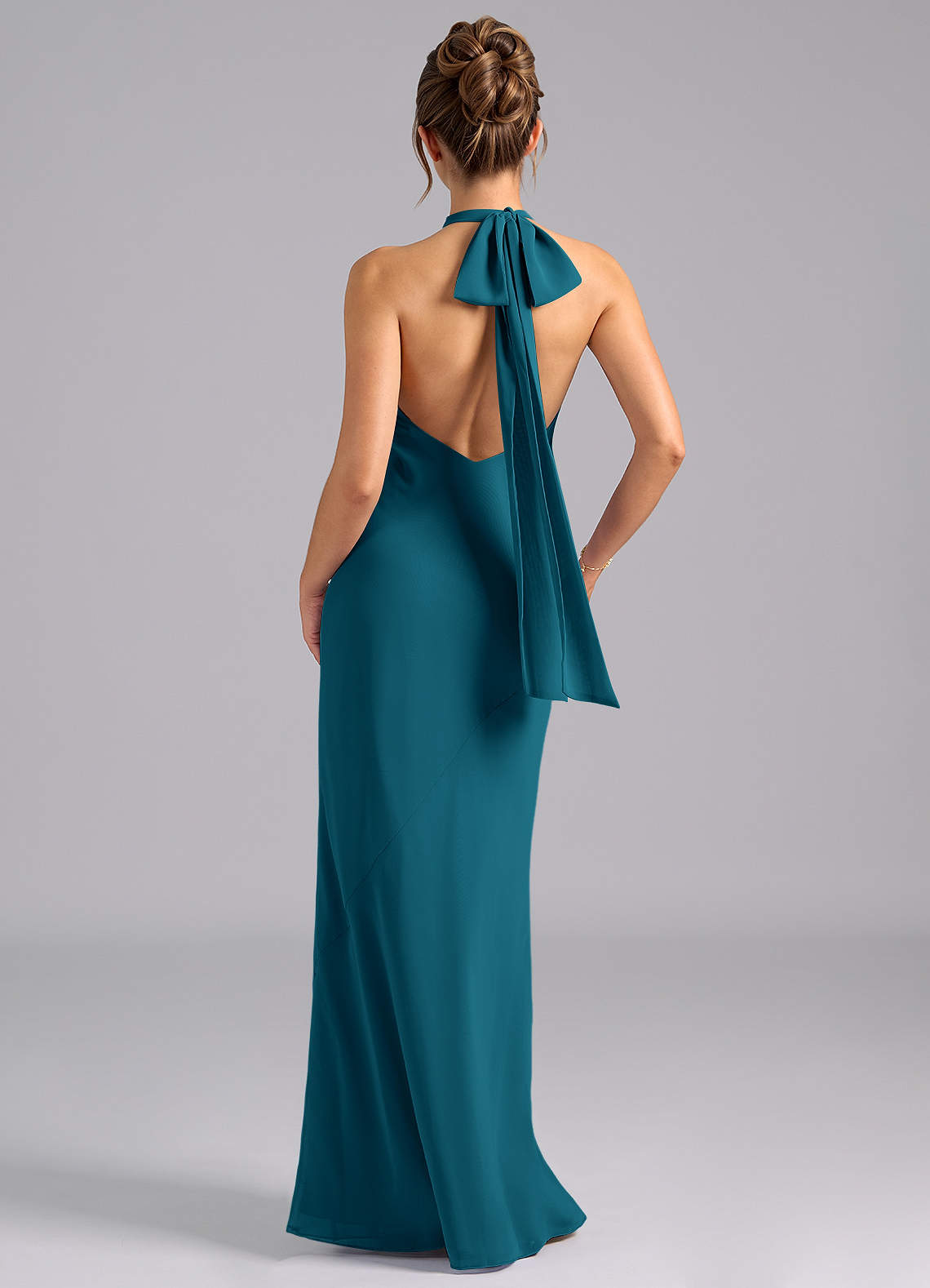 Azazie Velli Vestidos de damas de honor Vestido de Azul Tinta de Gasa de Corte Sirena con Cuello Alto image1