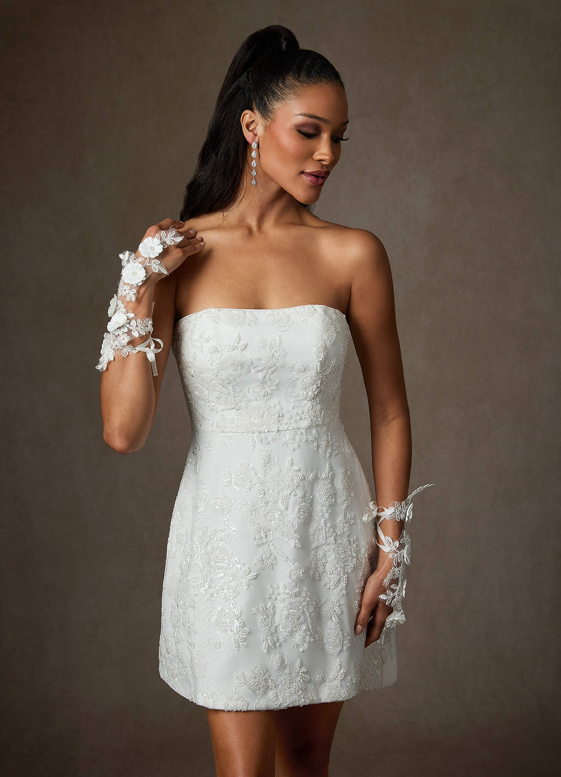 Azazie Atila Robes de mariée Robe Trapèze en Dentelle Blanc De Diamant image3