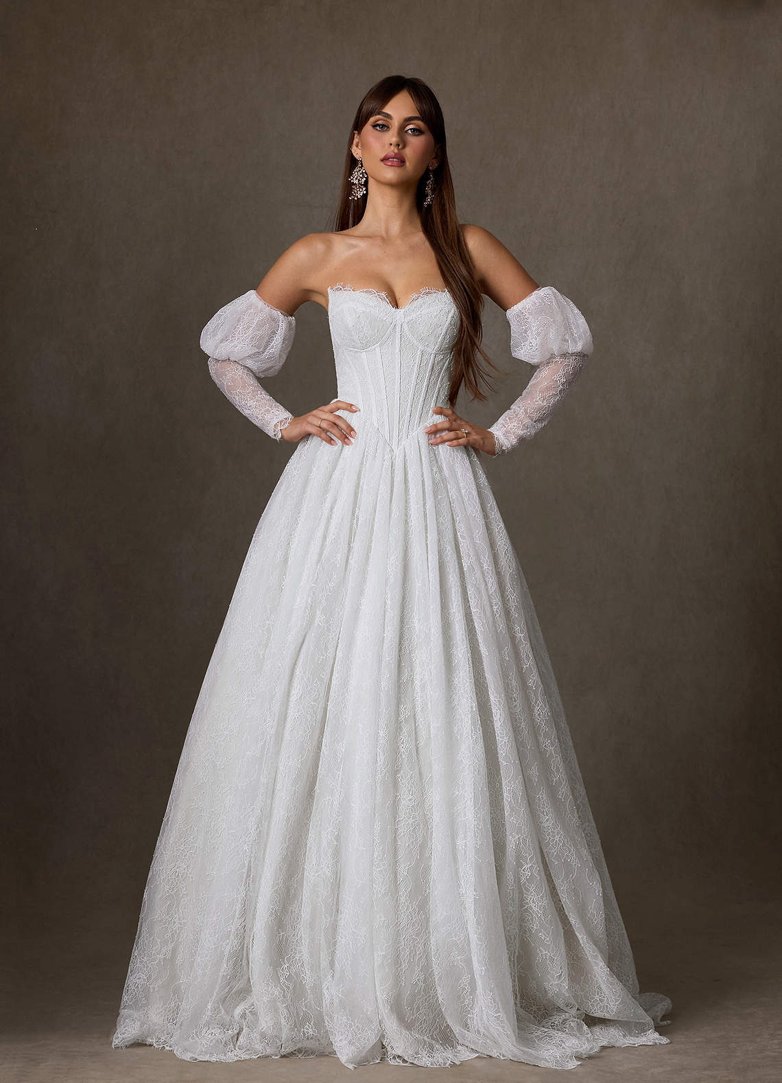 Azazie Sienna Robes de mariée Robe Trapèze en Dentelle Encolure en Forme de Cœur Blanc De Diamant image2
