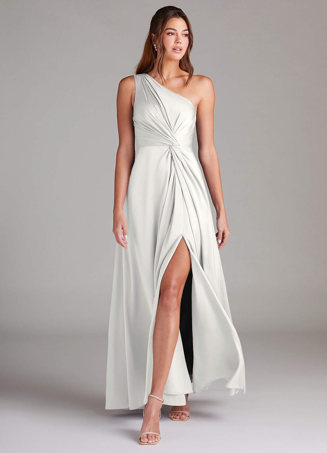 Azazie Brooke Vestidos de madrinha de casamento Vestido Branco de Cetim elástico de Linha A com Um ombro image3