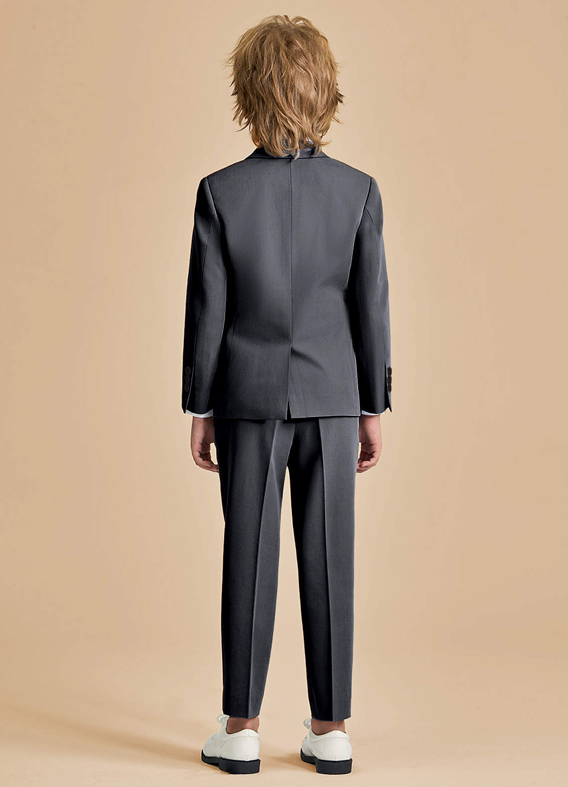 front Oliver Boys Charcoal 5-Piece Suit With Pre-tie