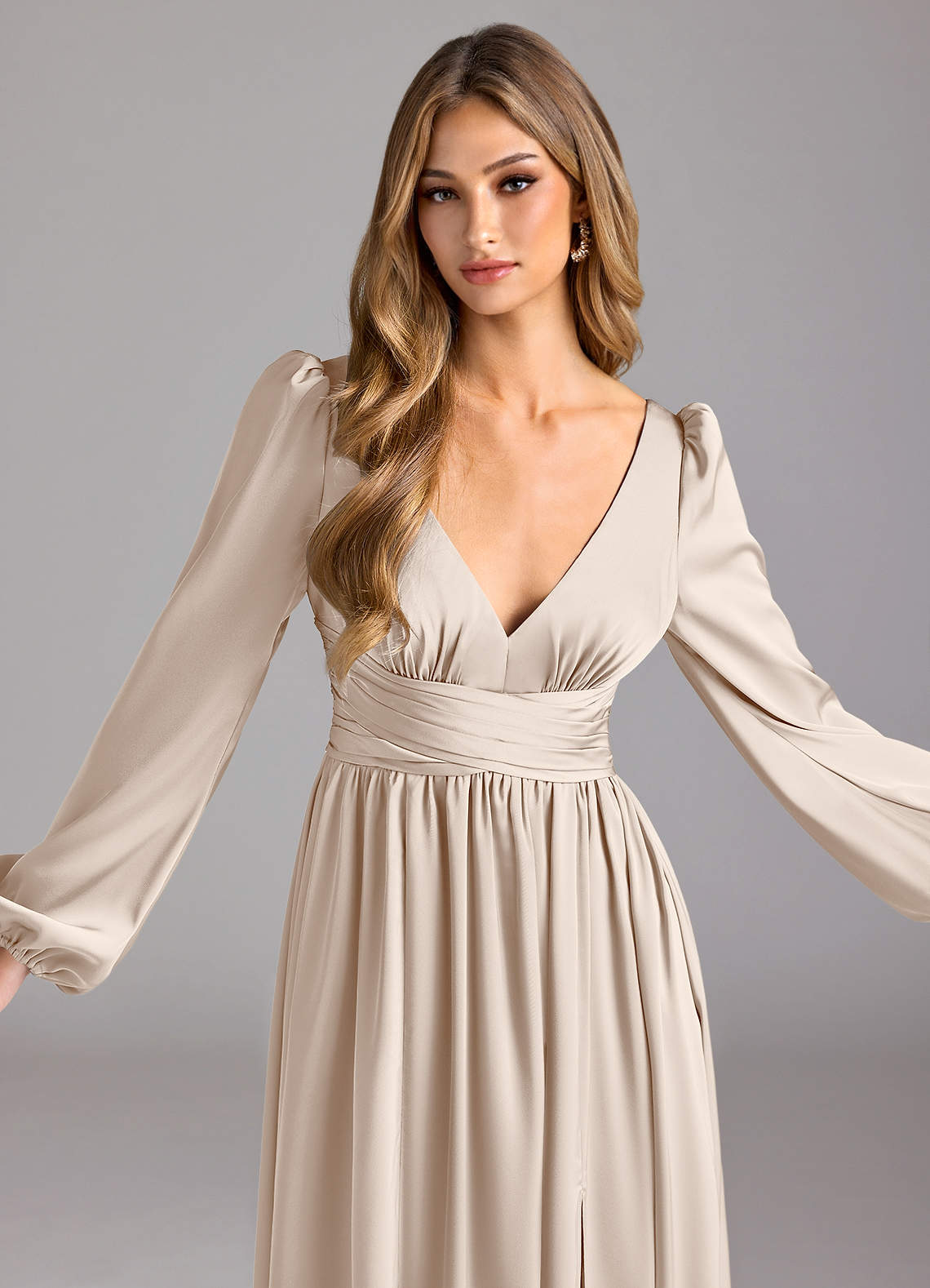 Azazie Norah Venta Final Vestido de Agave de Satén Elástico de Corte en A image4