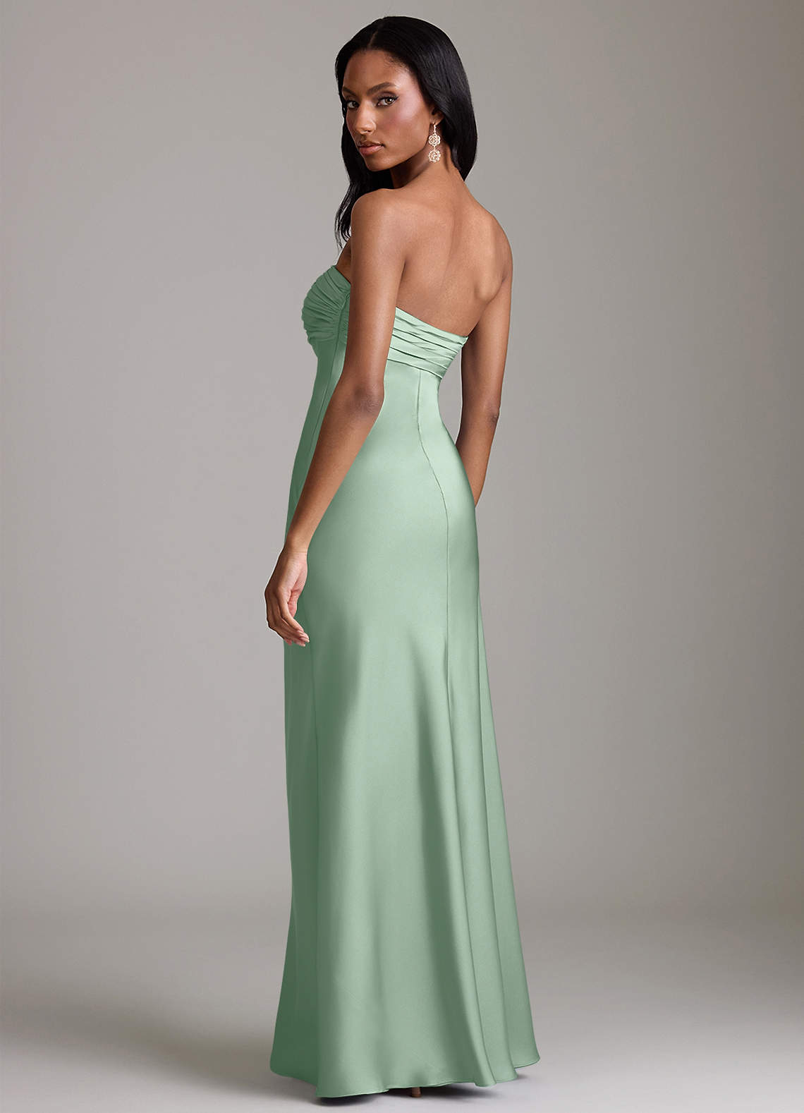 Azazie Saylor Vestidos de damas de honor Vestido de Agave de Satén Elástico de Corte Sirena con Sin tirantes image4