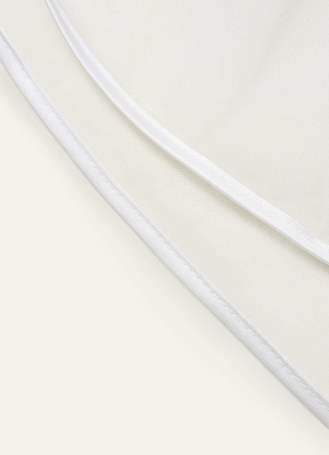 front Coiled Satin Edge Blusher Veil
