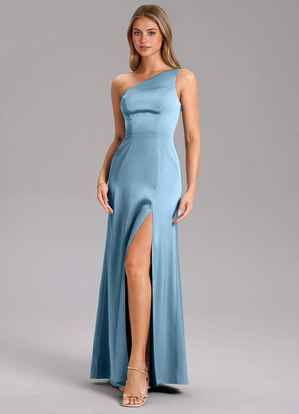 Azazie Phaedra Probar vestidos en casa Vestido de Oliva de Satén Elástico de Corte en A con Hombro unilateral image5