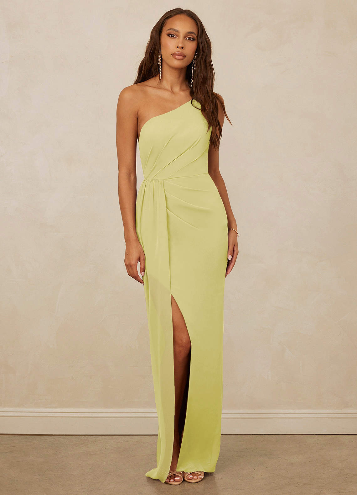 Christian Siriano Bridal for Azazie 1003 Robes de demoiselle d'honneur Robe Fourreau en Mousseline de soie Ue épaule Sorbet Citron image1