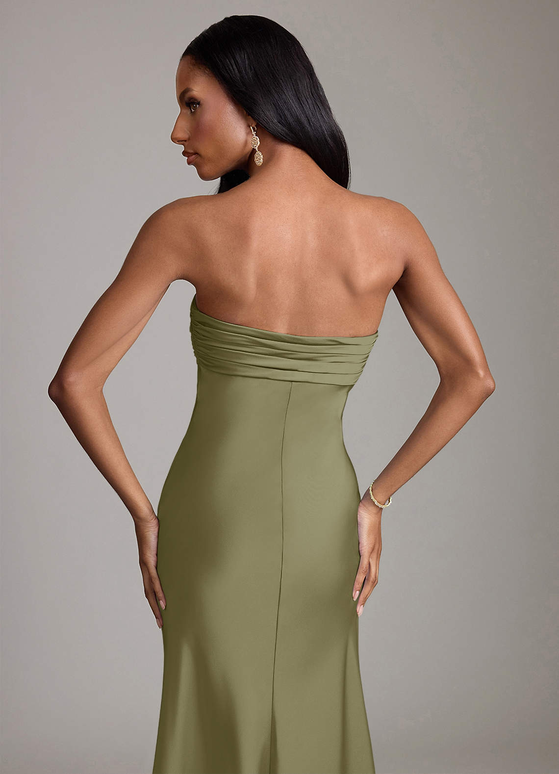 Azazie Saylor Jurken voor bruidsmeisjes Jurk van Stretch Satijn met Zeemeermin Strapless Pistache image5