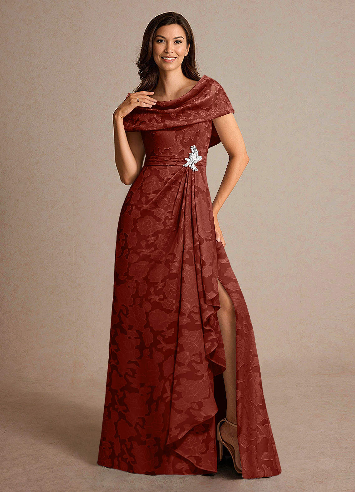 Azazie Branford vestidos de madre de la novia Vestido de Terracota de Devorado Floral de Corte En A con Plisado image4