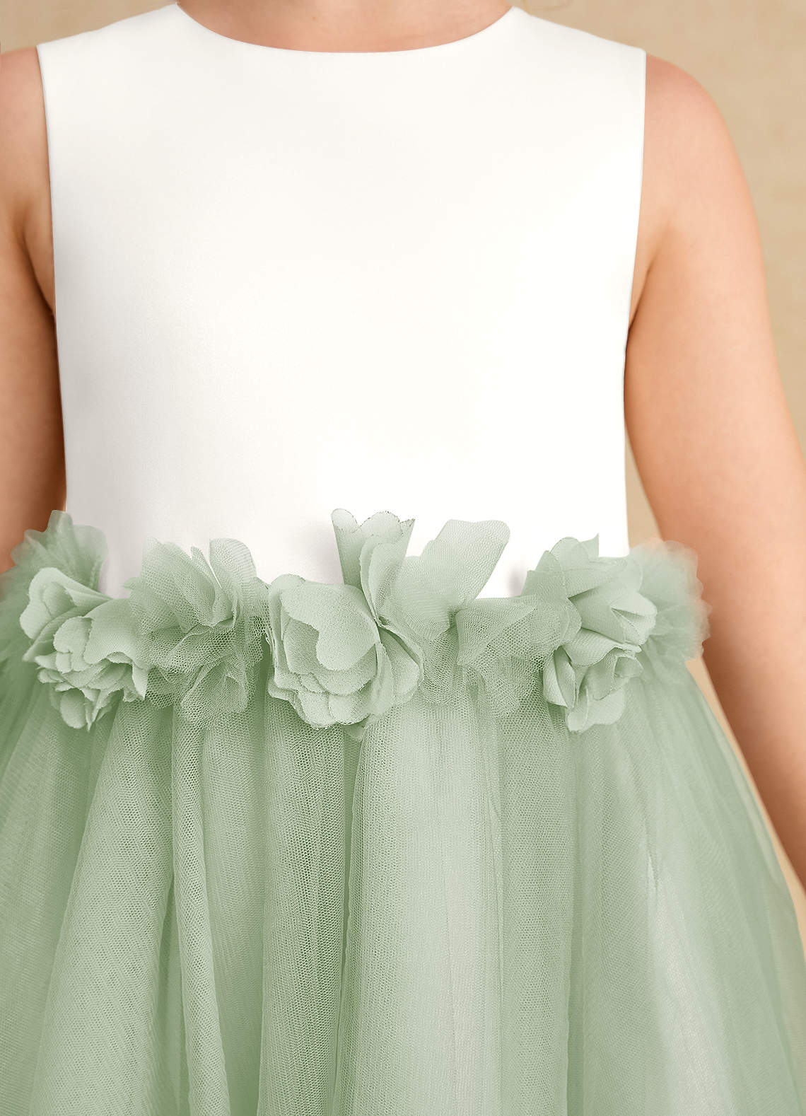 Azazie Louisa Abiti da Ragazza di Fiori Abito A-Line in Tulle Senza maniche Avorio Salvia Polverosa image5