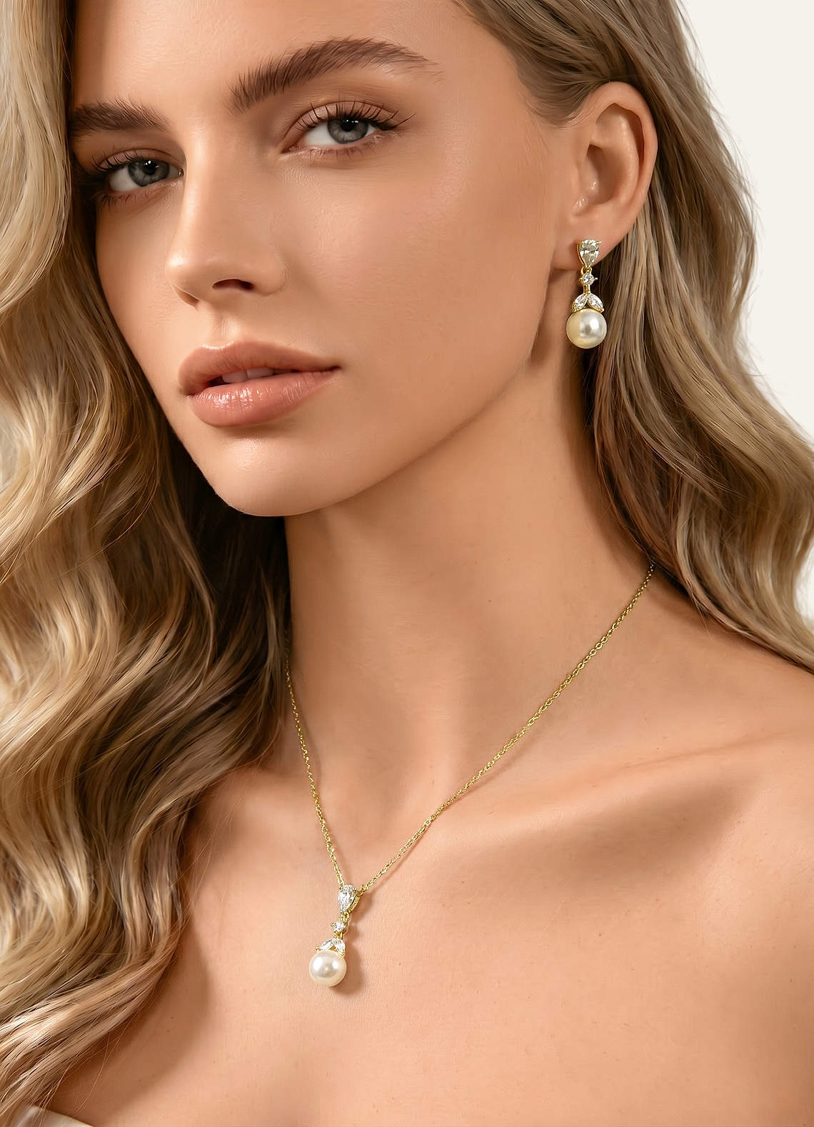 front Ocean Pearl Earrings