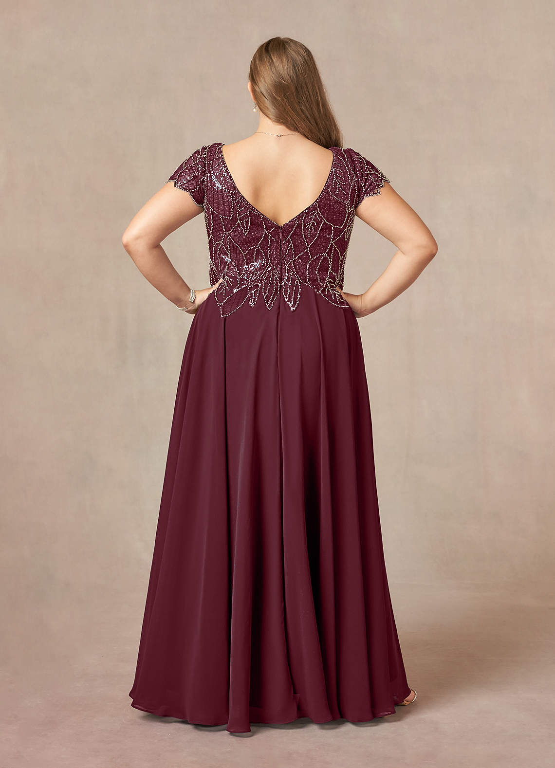 Azazie Eleanor vestidos de madre de la novia Vestido de Cabernet de Gasa de Corte En A con Lentejuela image7