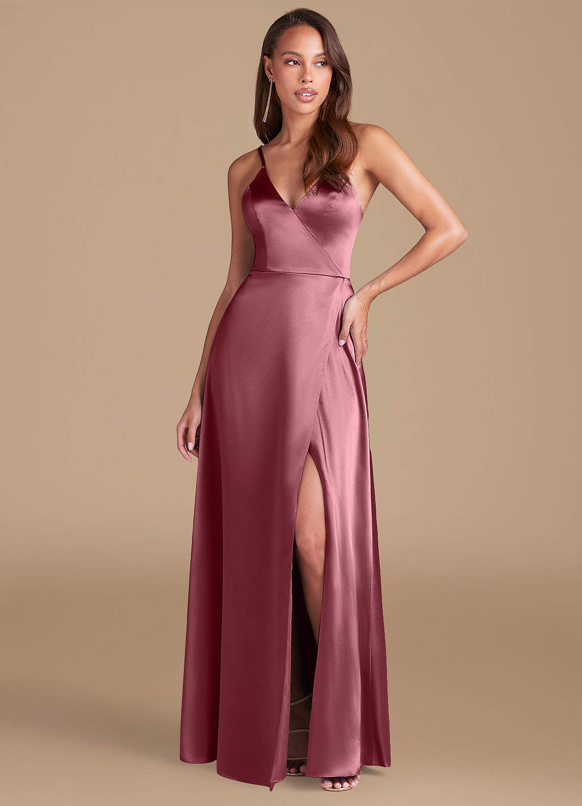 Azazie Maksim Vestidos de damas de honor Vestido de Rosa Del Desierto de Satén Metálico de Corte en A image1
