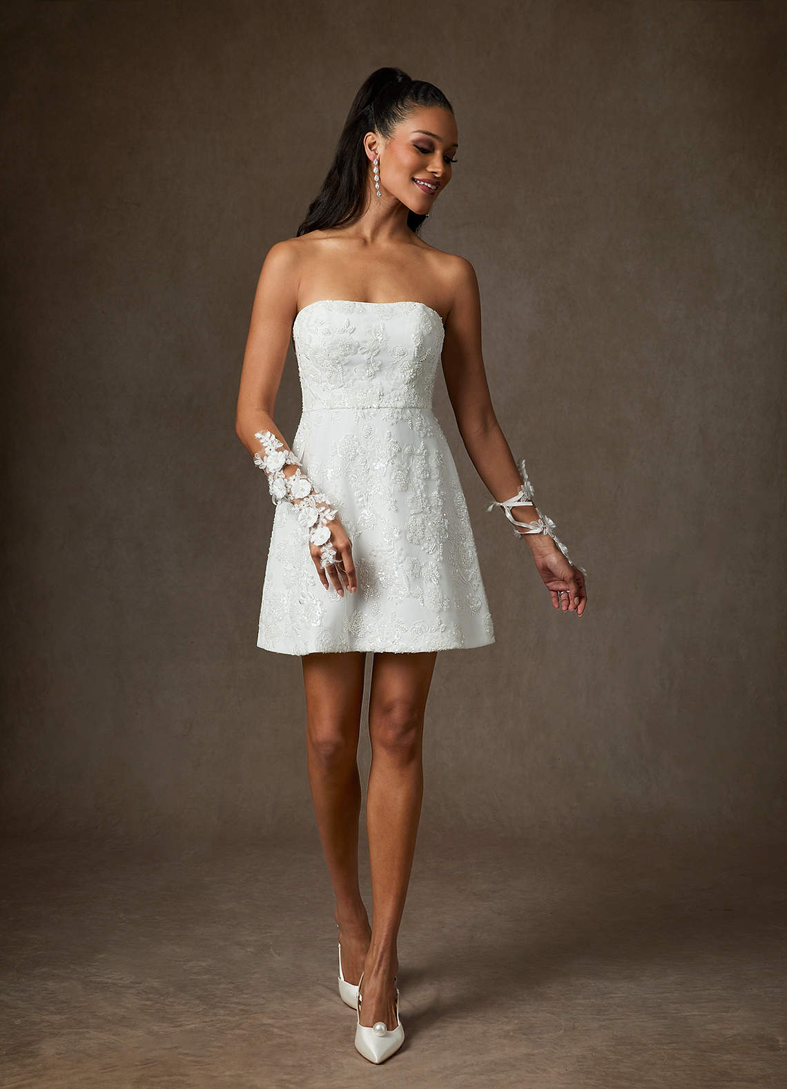 Azazie Atila Robes de mariée Robe Trapèze en Dentelle Blanc De Diamant image2