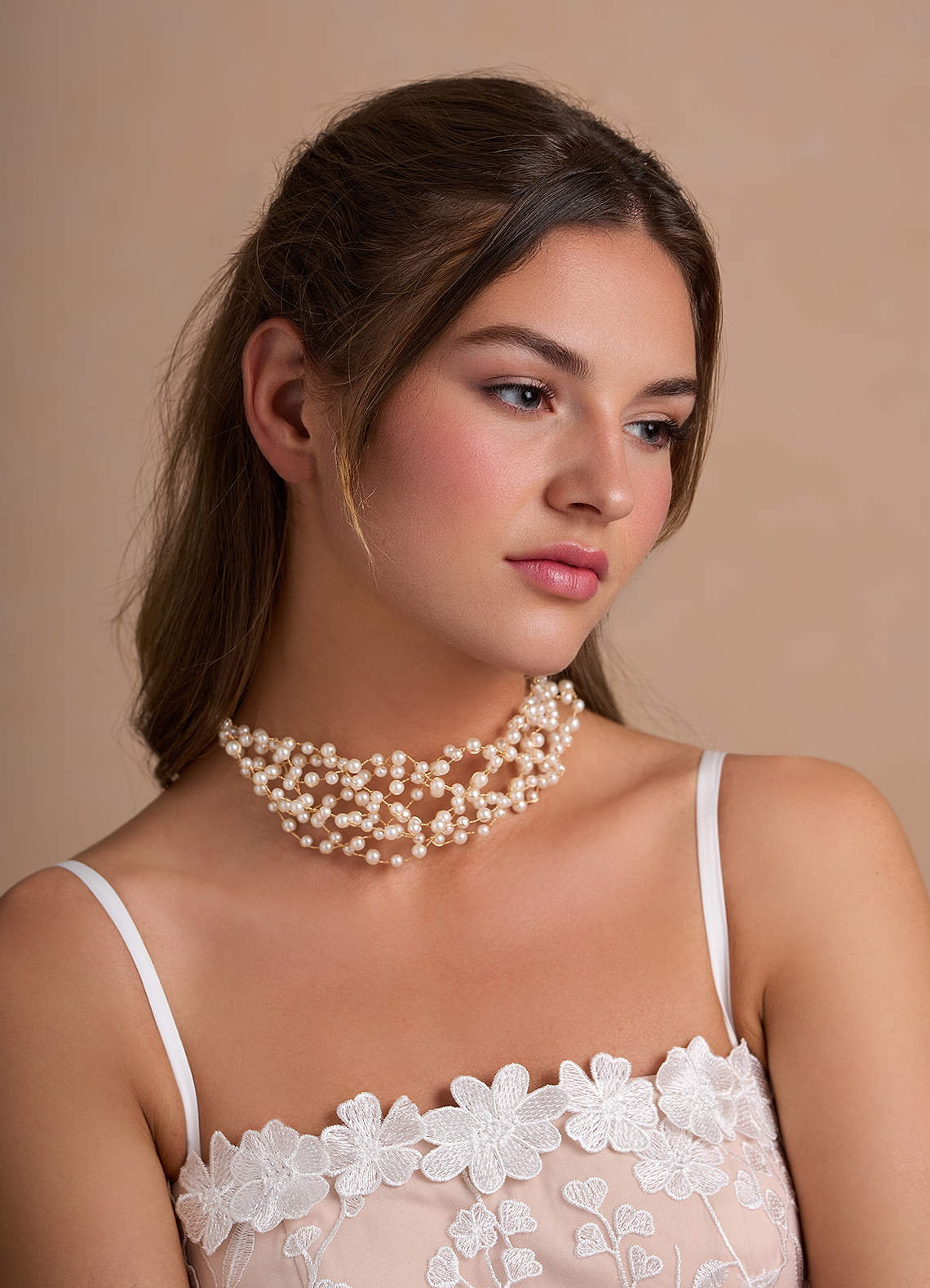 front Banda para el cabello con perla Serefina