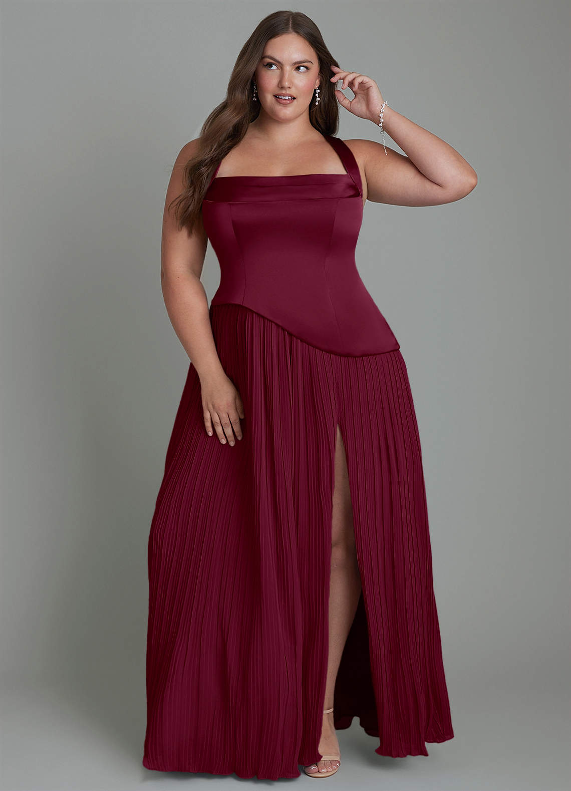 Azazie Stephanie Vestidos de damas de honor Vestido Mora de Satén Elástico de Línea A con Plisado image1
