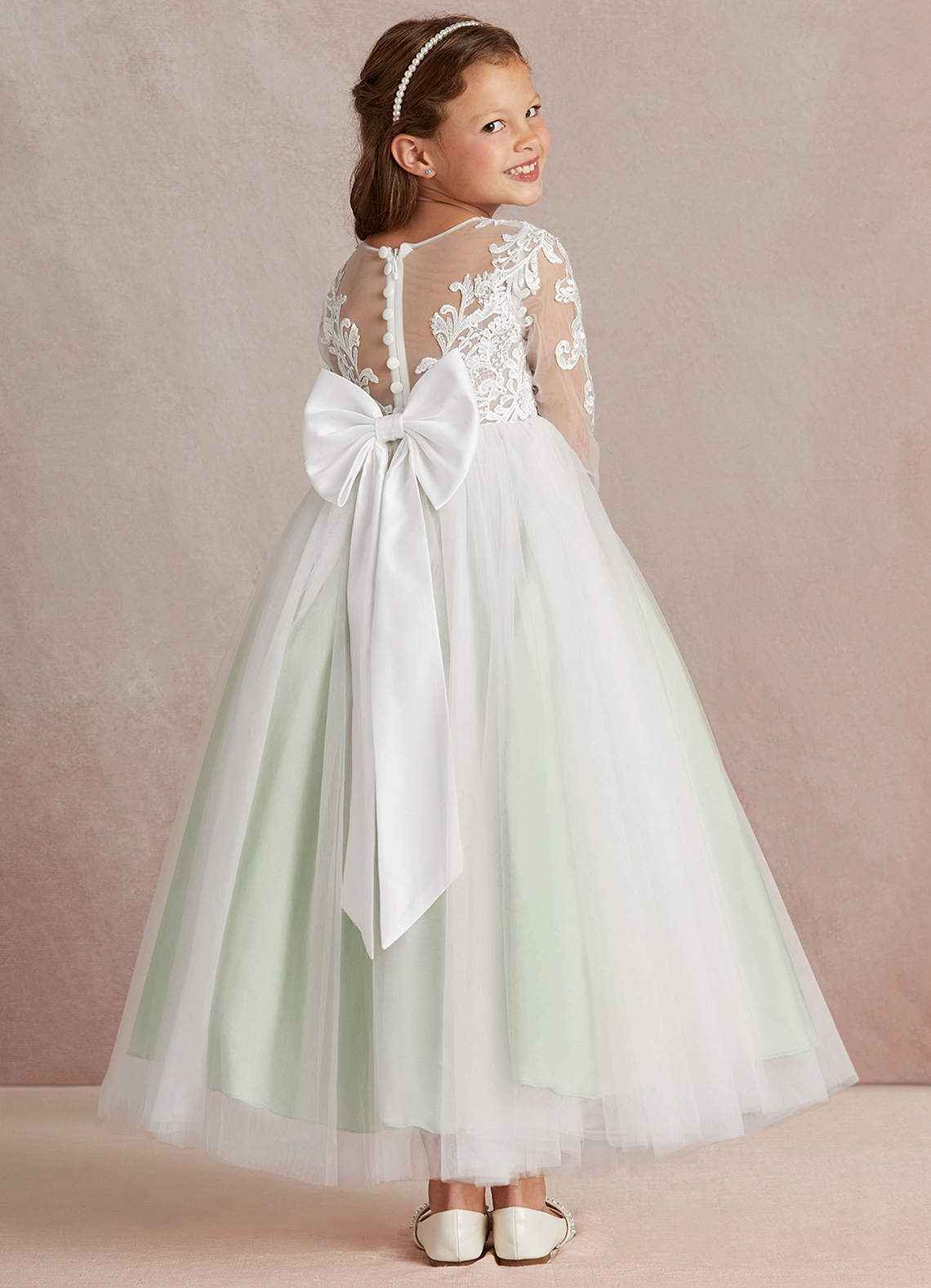 Azazie Elodie Robe Demoiselle D'honneur Fillette Robe Princesse en Dentelle Ivoire Sauge Poussiéreuse image3