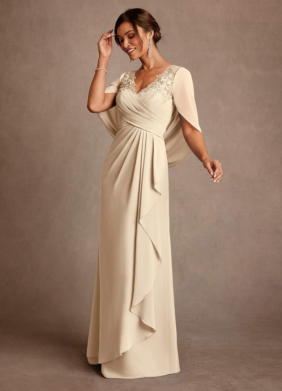 Azazie Santa Clara Mère de la mariée Robes Robe Trapèze en Dentelle Champagne image3