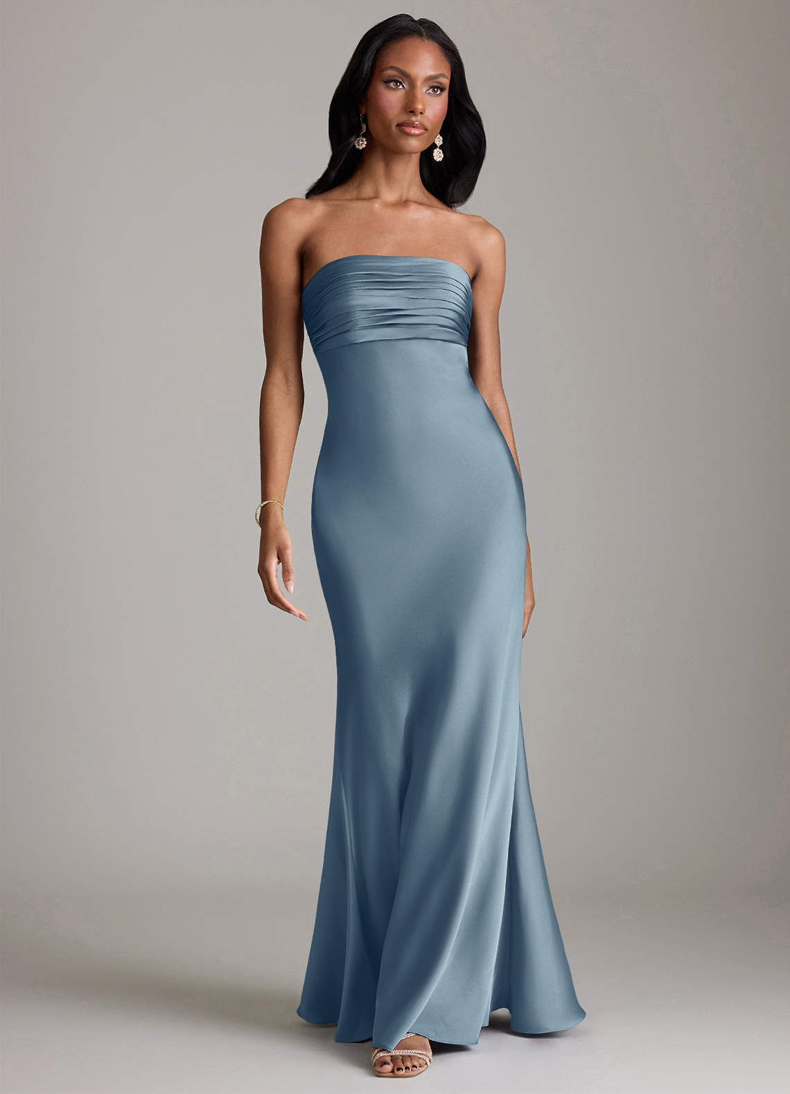 Azazie Saylor Jurken voor bruidsmeisjes Jurk van Stretch Satijn met Zeemeermin Strapless Stoffig Blauw image1