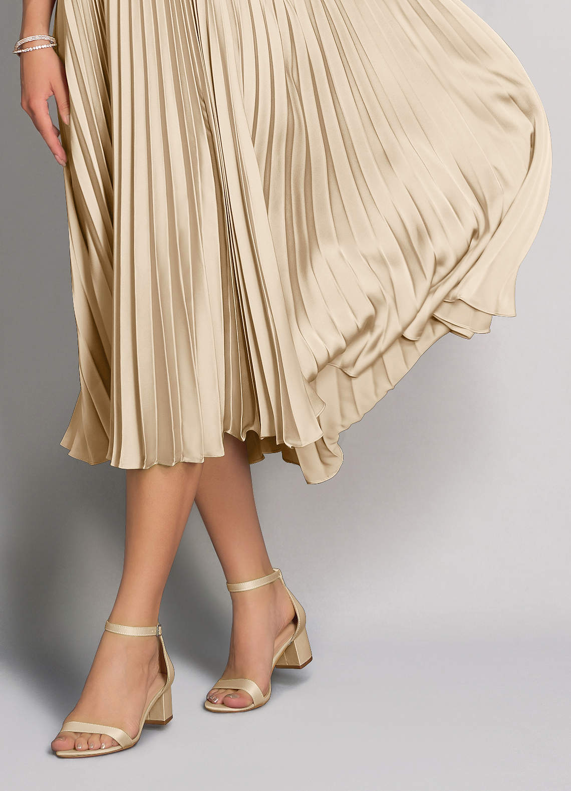 front Matching Color Matte Satin Block Heel Sandals & Envelope Clutch Set