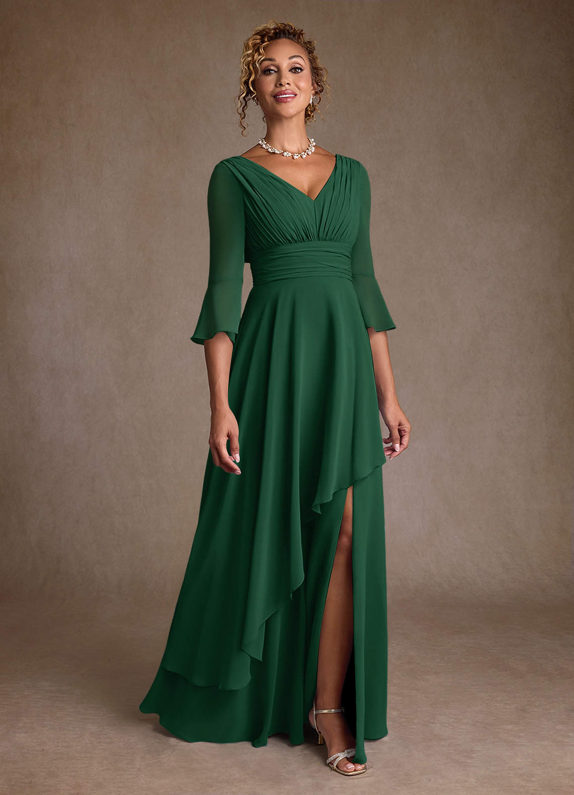 Azazie Eire vestidos de madre de la novia Vestido de Verde Oscuro de Gasa de Corte en A con Plisado image1