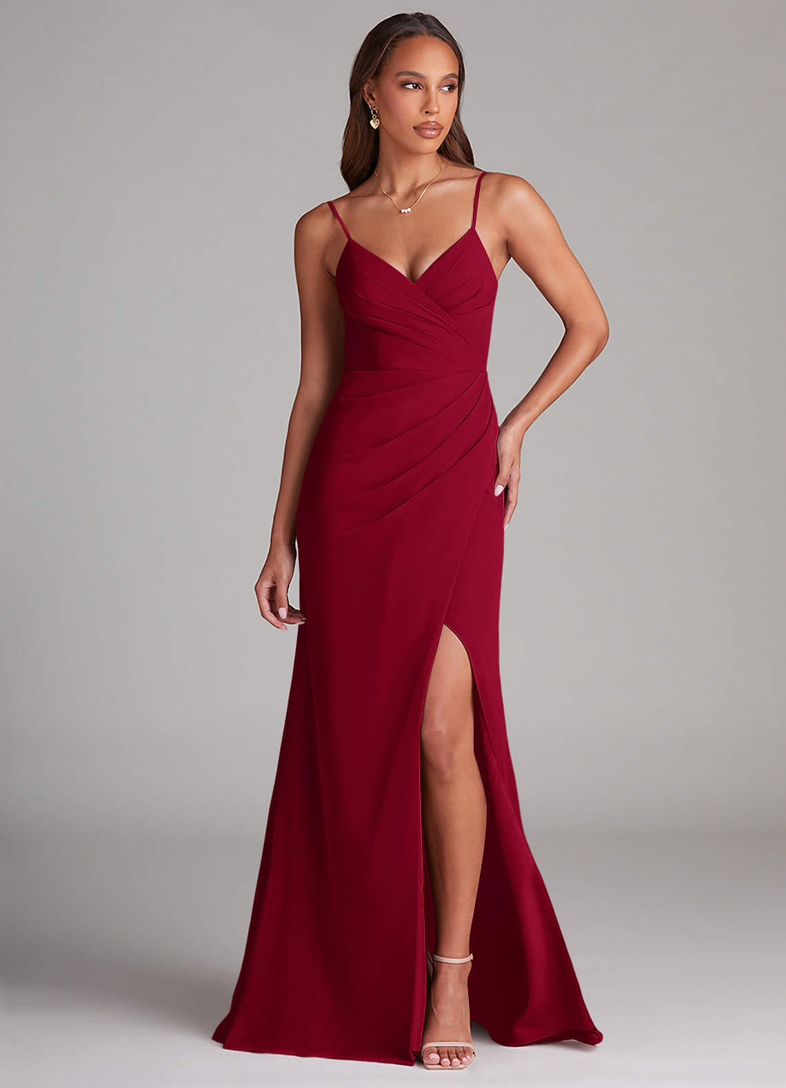 Azazie Maci Brautjungfernkleider Etui Plissee Chiffon Kleid Burgunderrot image1