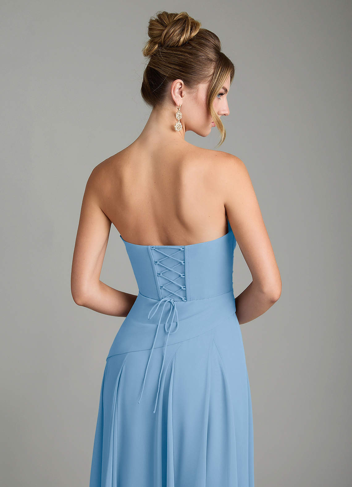 Azazie Gabriela Vestidos de damas de honor Vestido de Azul Pálido de Gasa de Línea A con Corsé image10
