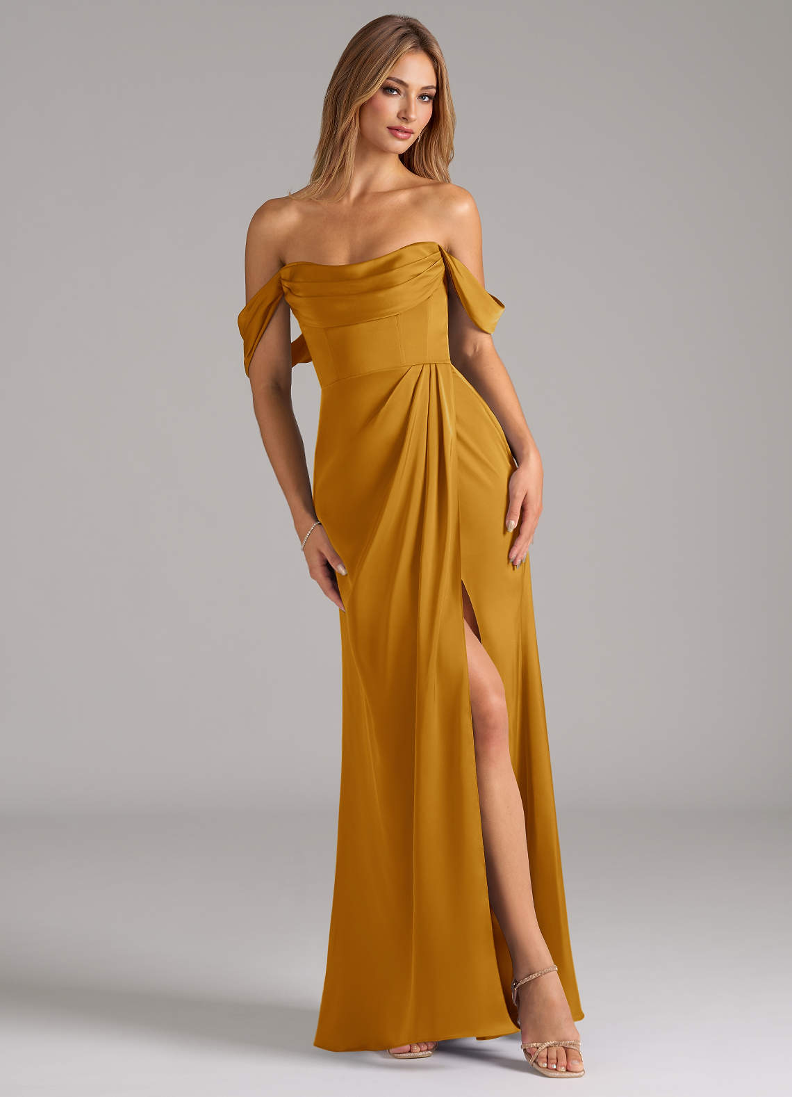 Azazie Johana Vestidos de damas de honor Vestido de Caramelo de Satén Elástico de Corte Sirena Convertible con Vestidos sin tirantes image1