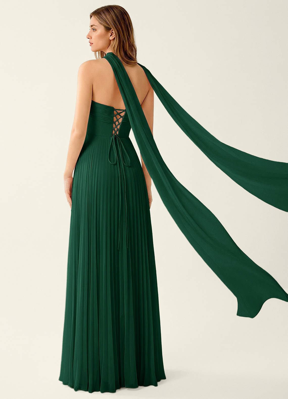 prom flowers for emerald green dress A Guide to Matching Bouquets with Emerald Bridesmaid Dresses