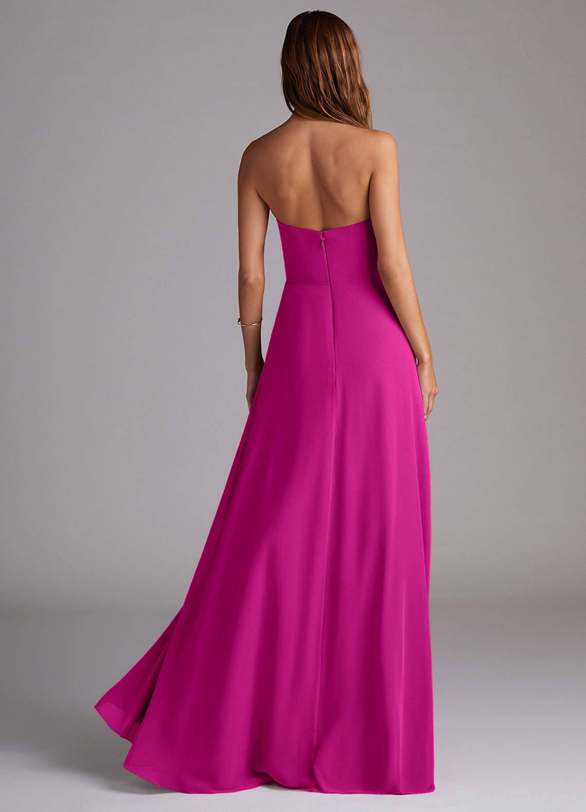 Azazie Wren Vestidos de damas de honor Vestido de Fucsia de Gasa de Corte en A Convertible con Corte Lateral image3
