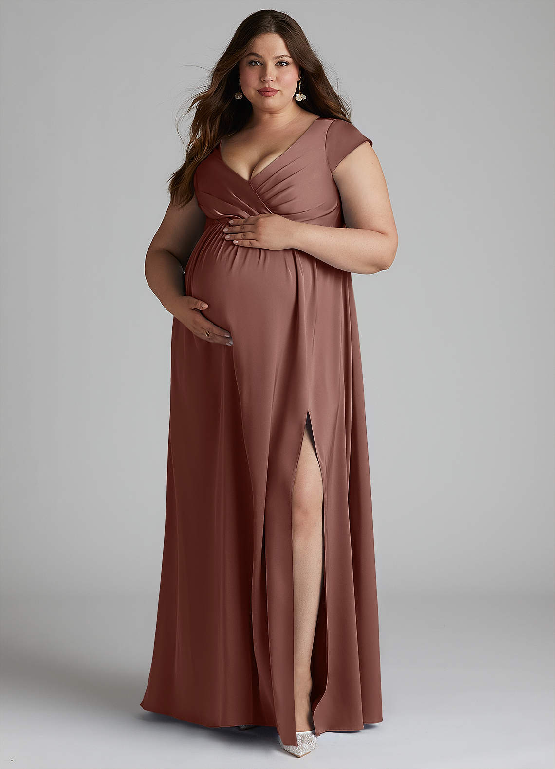Azazie Allessia vestidos de dama de honor de maternidad Vestido de Corte En A Plisado Hasta el suelo Satén Elástico image10