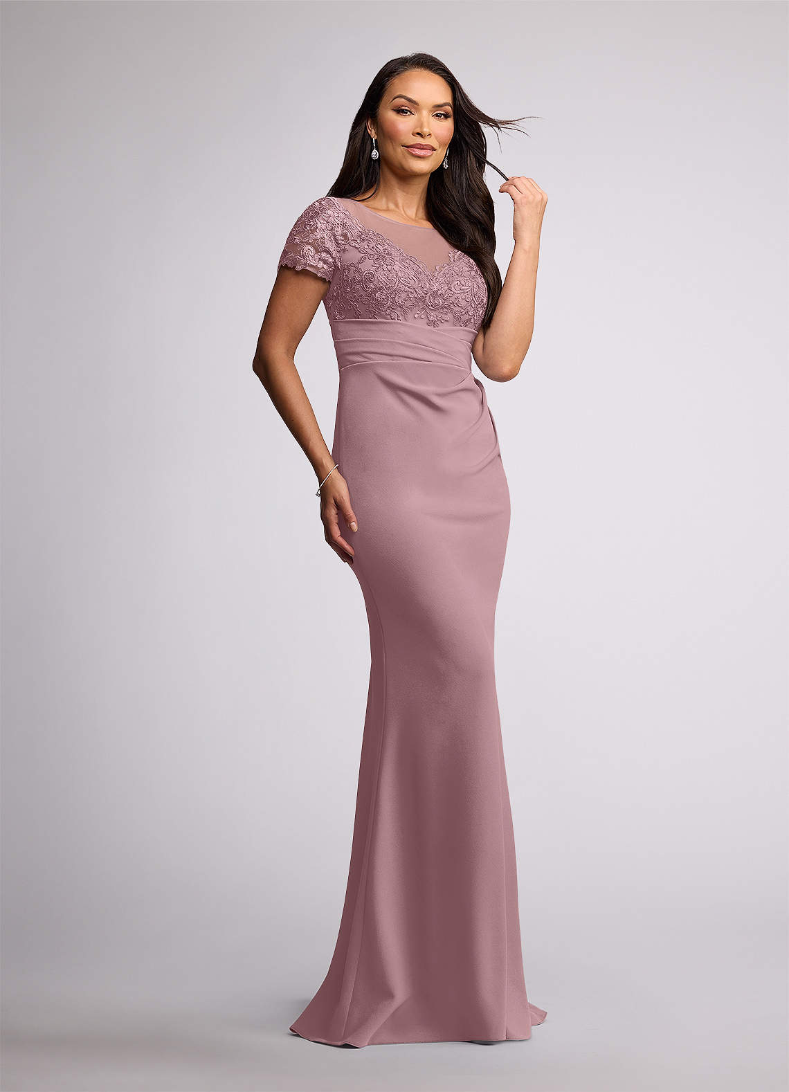 Azazie Susan Venta Final Vestido de Rosa Polvorienta de Crepé elástico de Corte Recto con Encaje image1
