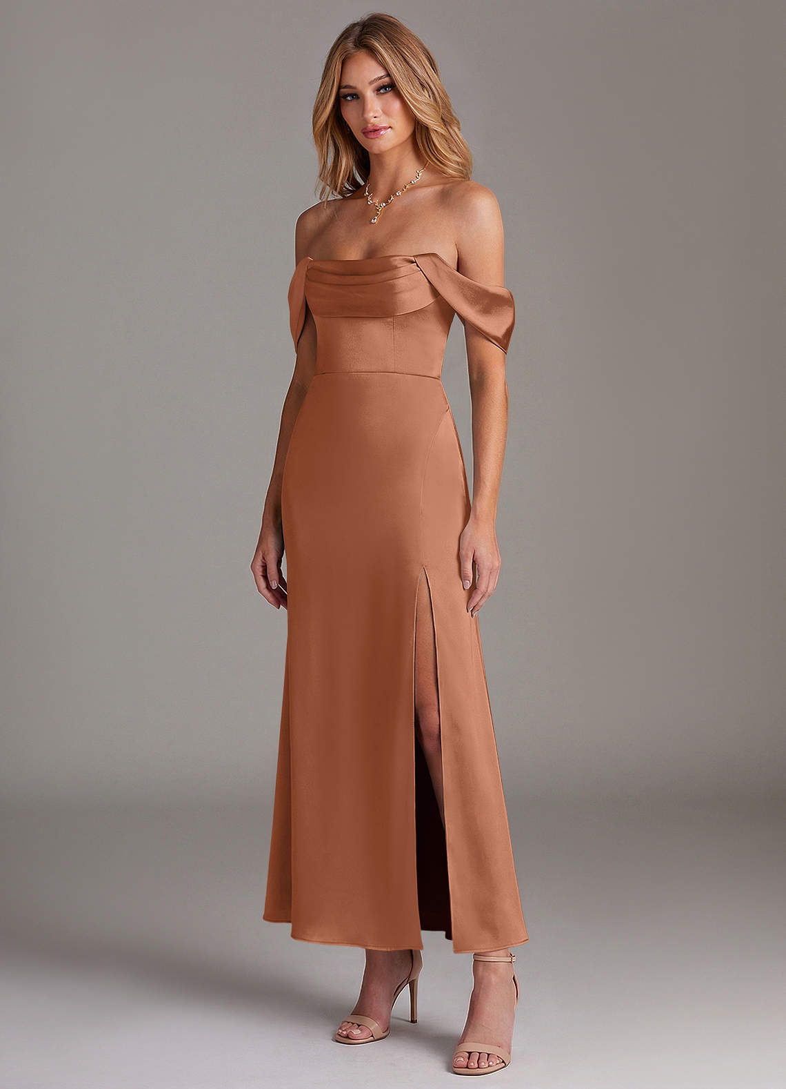 Azazie Saige Brudtärnklänningar Klä av Sjöjungfru i Stretch Satin Av axeln Bronzer image3